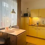 Vier Jahreszeiten 아파트 *